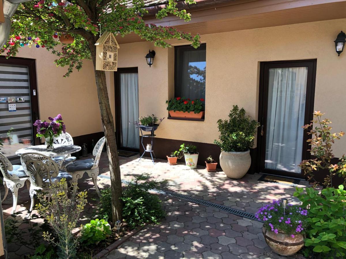 Milla Apartman Szentendre Extérieur photo
