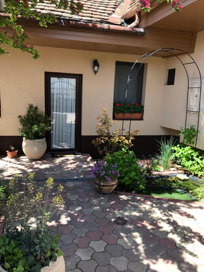 Milla Apartman Szentendre Extérieur photo