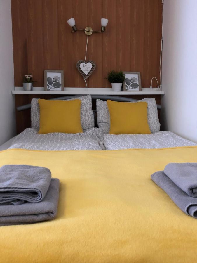 Milla Apartman Szentendre Extérieur photo